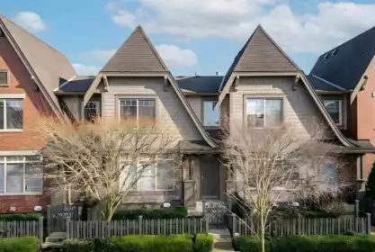 Front exterior of 16454 25 Avenue, Surrey, BC