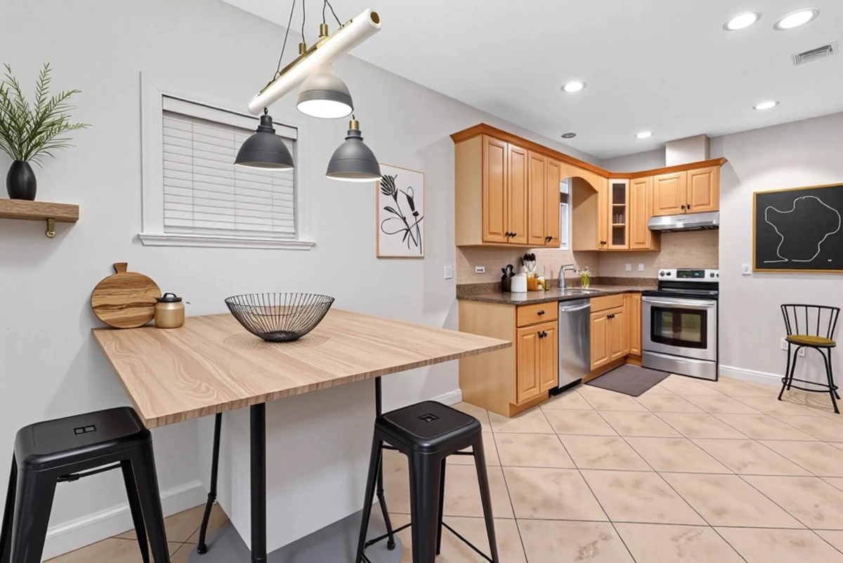 Loft / Bonus Room Photo of 7332 1st Street, Burnaby, BC