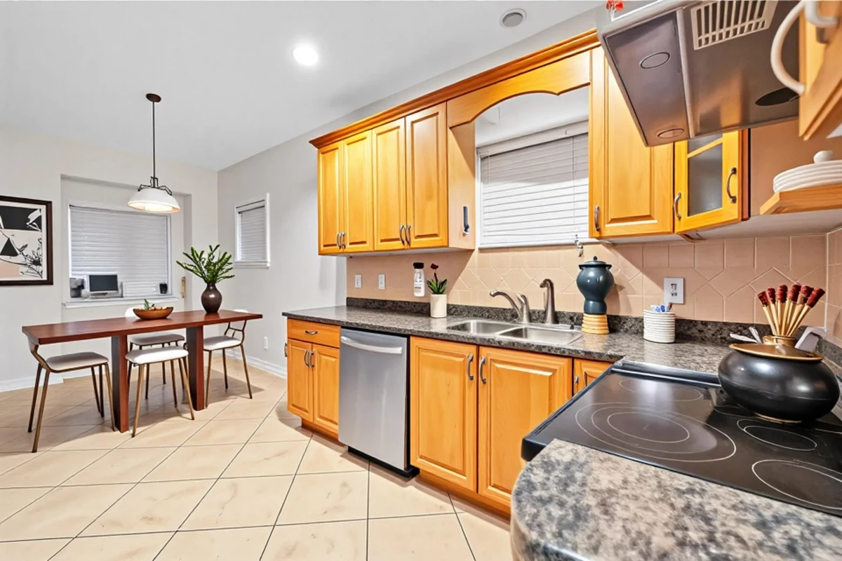 Office / Den Photo of 7332 1st Street, Burnaby, BC