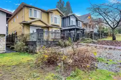 7332 1st Street, Burnaby, BC
