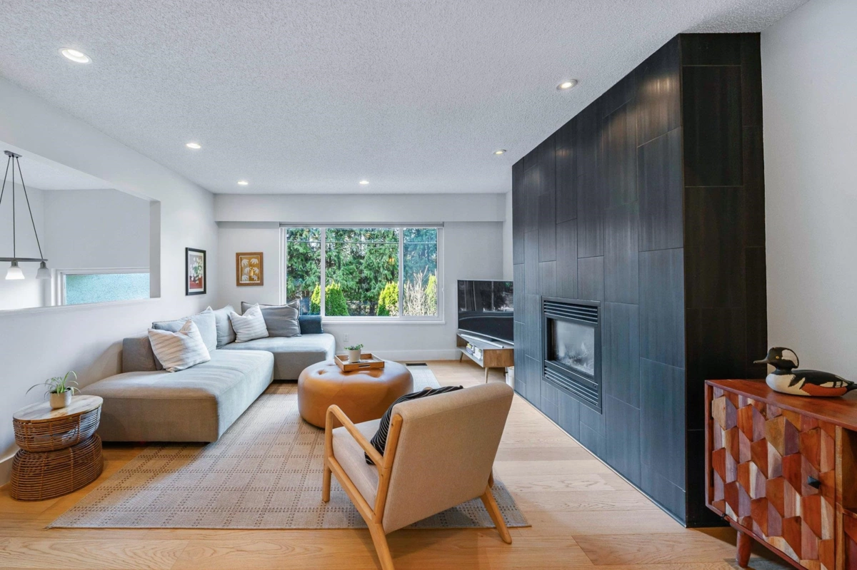 Family Room Photo of 2722 Bayview Street, Surrey, BC