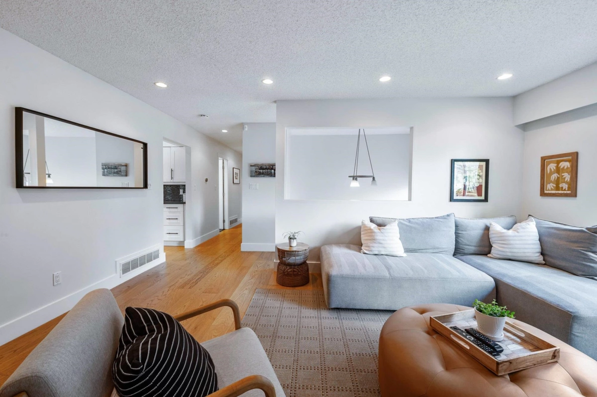 Kitchen Photo of 2722 Bayview Street, Surrey, BC