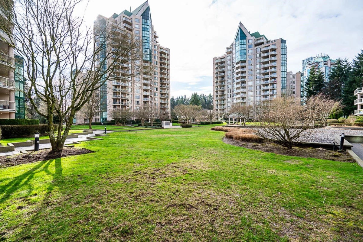 Backyard Photo of 905 1190 Pipeline Road, Coquitlam, BC