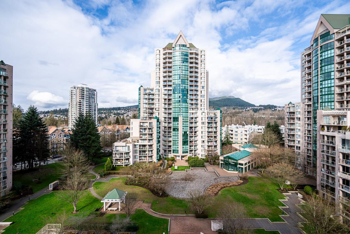 Outdoor Patio Photo of 905 1190 Pipeline Road, Coquitlam, BC