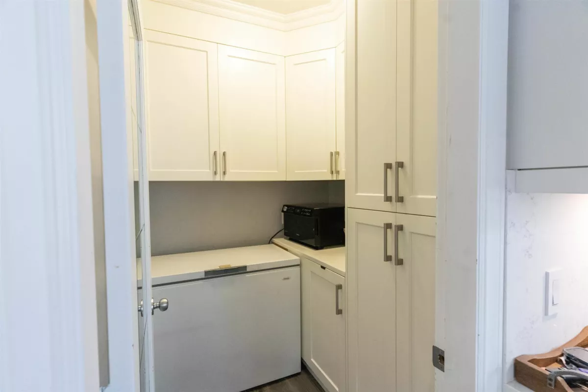 Guest Bathroom Photo of 14135 90a Avenue, Surrey, BC