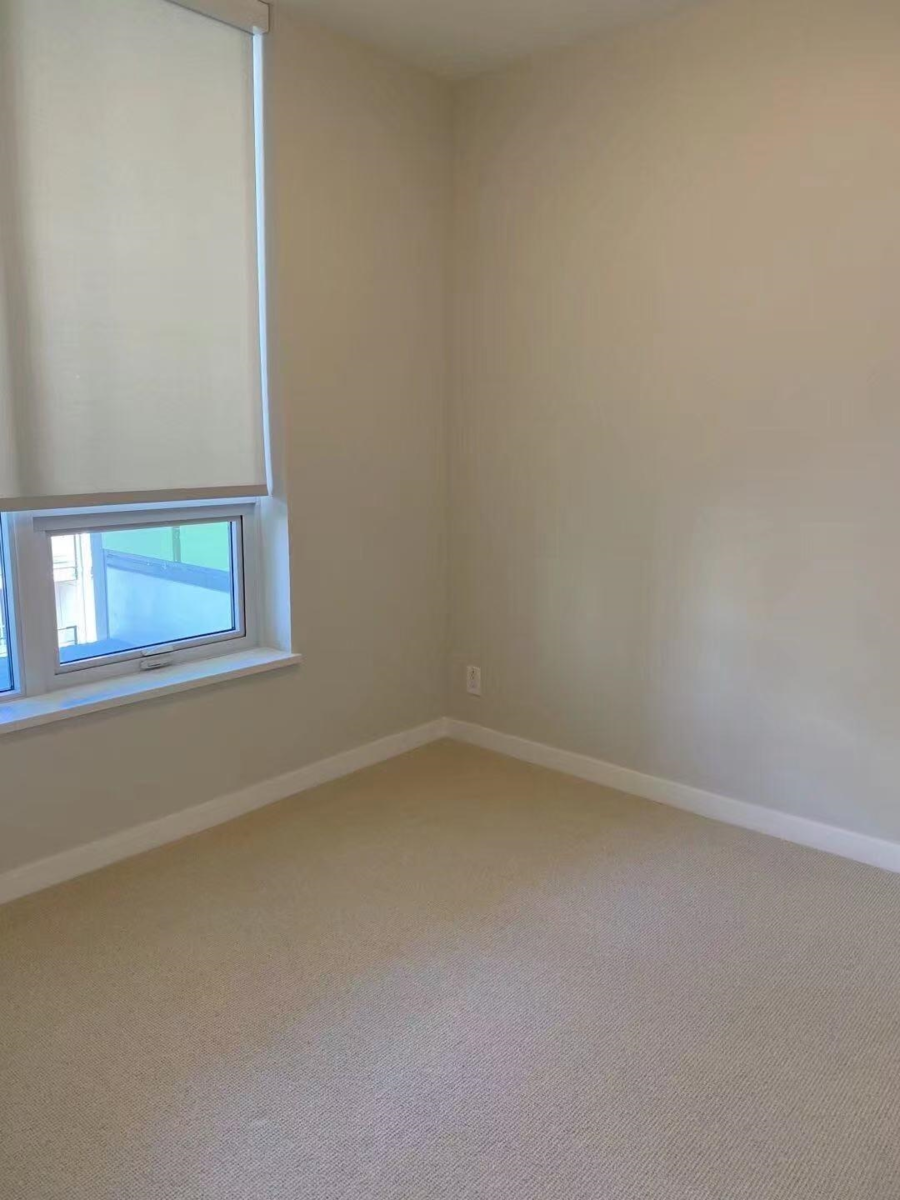 Primary Bathroom Photo of 522 3563 Ross Drive, Vancouver, BC