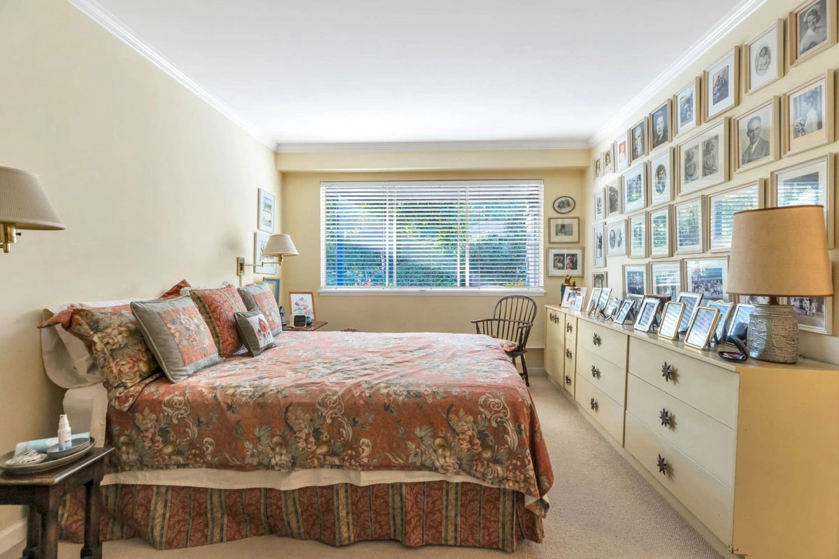 Bedroom 4 Photo of 208 235 Keith Road, West Vancouver, BC