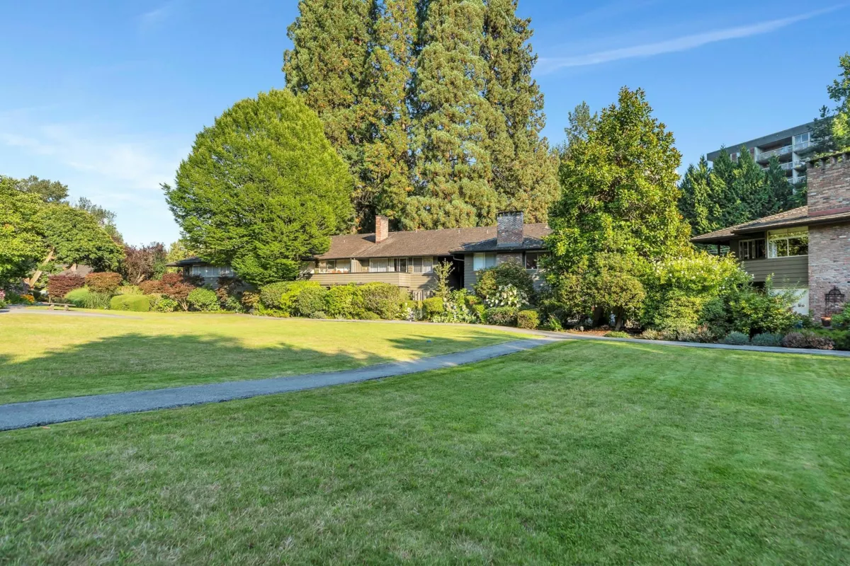 Exterior Rear Photo of 208 235 Keith Road, West Vancouver, BC