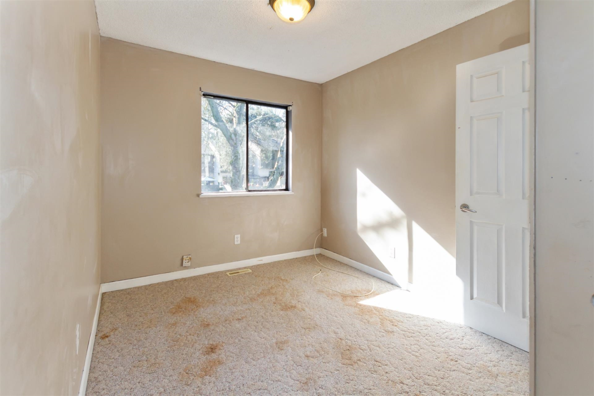 Guest Bathroom Photo of 80 2905 Norman Avenue, Coquitlam, BC