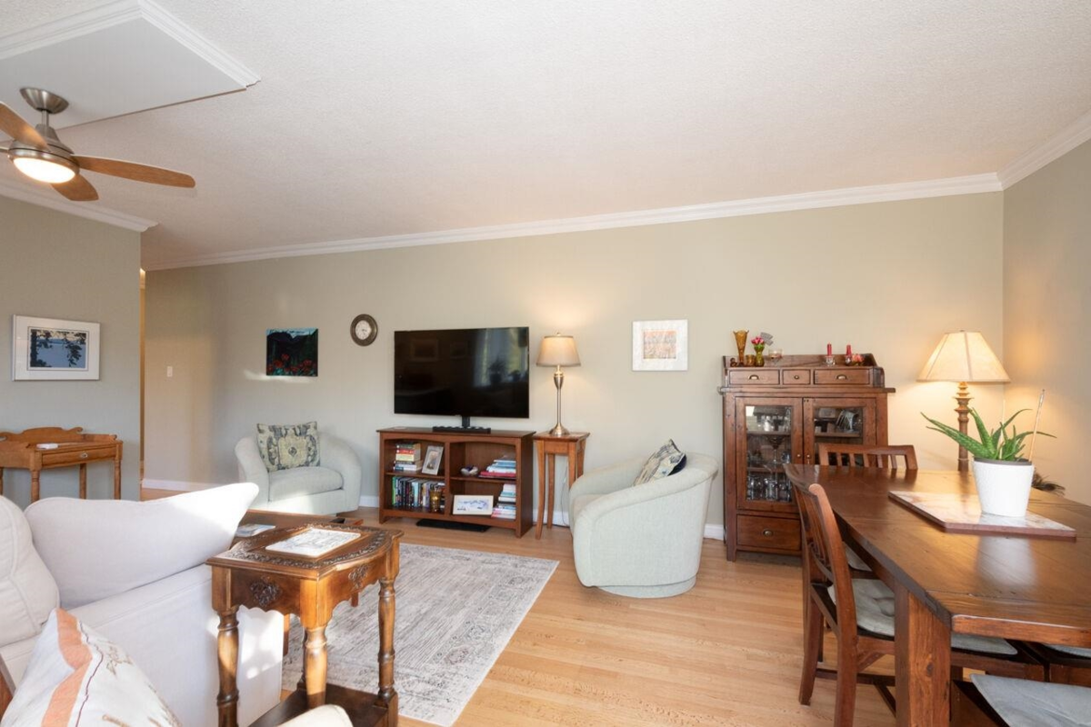 Bedroom 3 Photo of 505 1425 Esquimalt Avenue, West Vancouver, BC