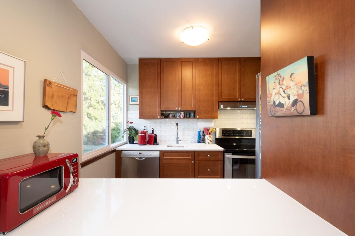 Office / Den Photo of 505 1425 Esquimalt Avenue, West Vancouver, BC