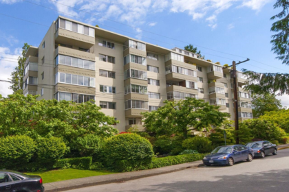 505 1425 Esquimalt Avenue, West Vancouver, BC