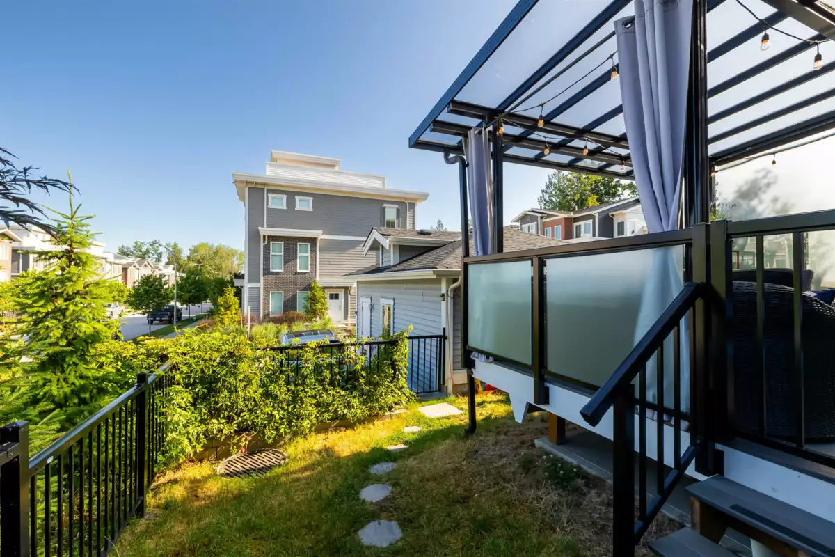 Outdoor Deck Photo of 20267 82b Avenue, Langley, BC