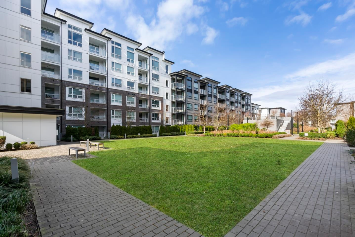 Garden / Landscaping Photo of 114 9213 Odlin Road, Richmond, BC