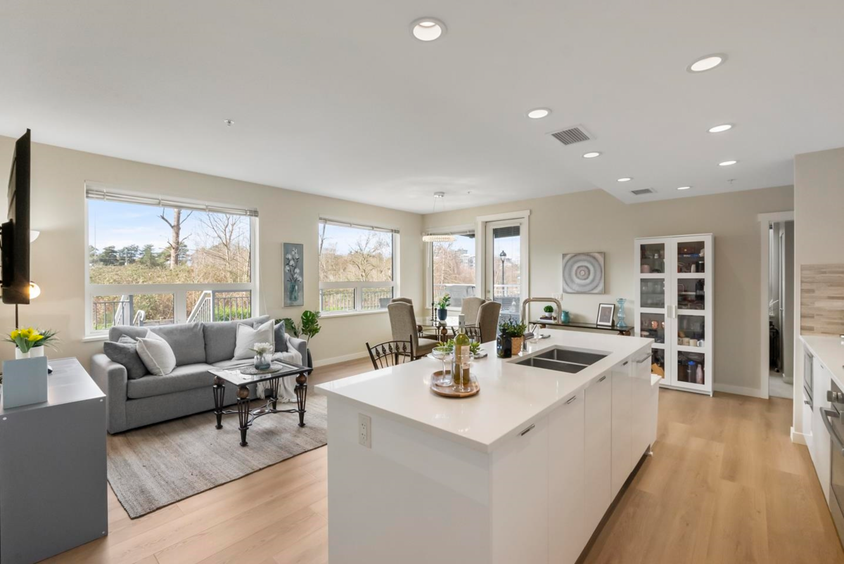 Kitchen Photo of 114 9213 Odlin Road, Richmond, BC