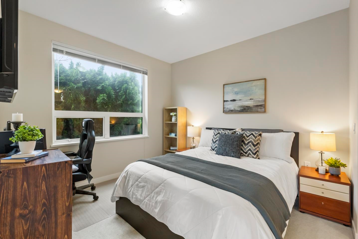 Primary Bathroom Photo of 114 9213 Odlin Road, Richmond, BC