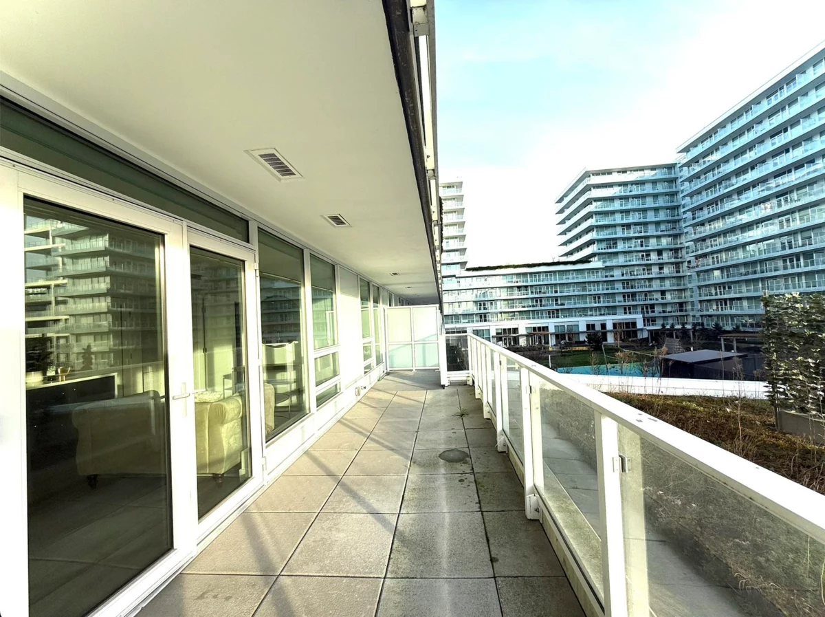 Bedroom 4 Photo of 561 6320 No. 3 Road, Richmond, BC