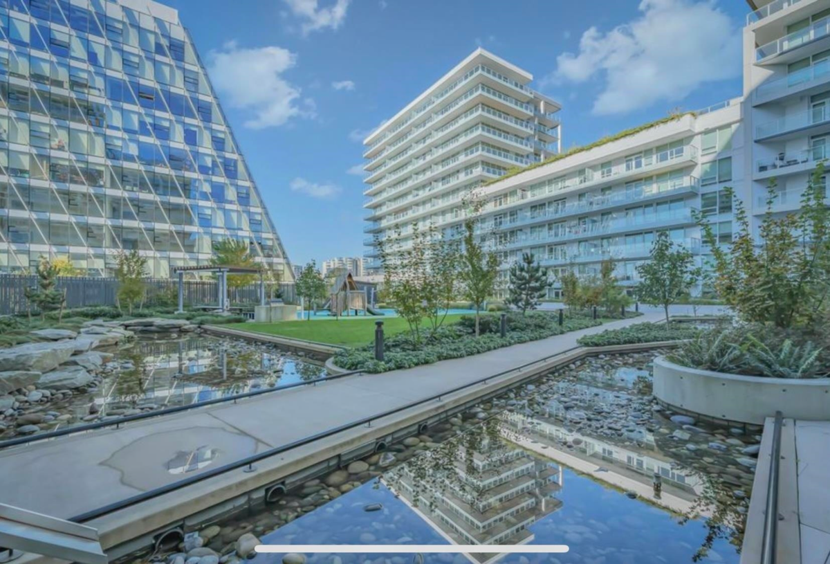 Powder Room Photo of 561 6320 No. 3 Road, Richmond, BC