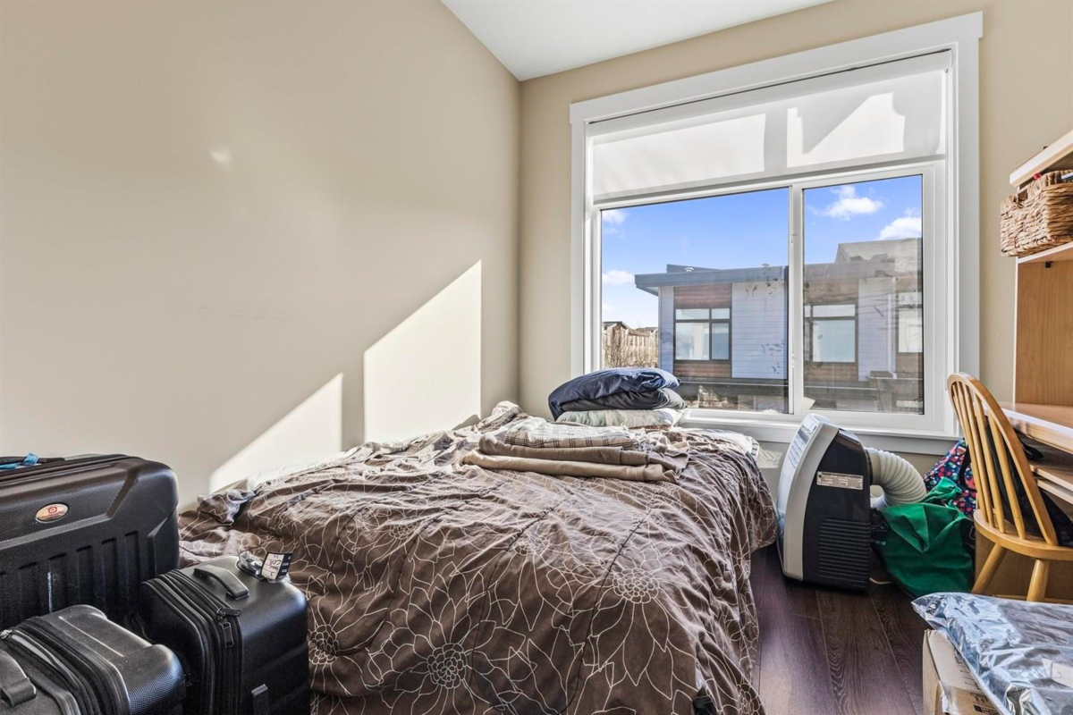 Mudroom Photo of 178 16488 64 Avenue, Surrey, BC