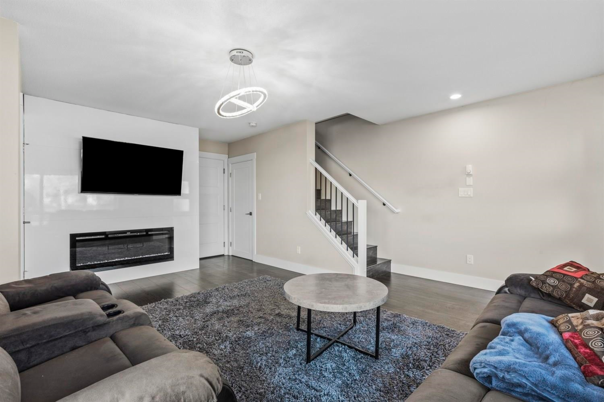 Outdoor Patio Photo of 178 16488 64 Avenue, Surrey, BC