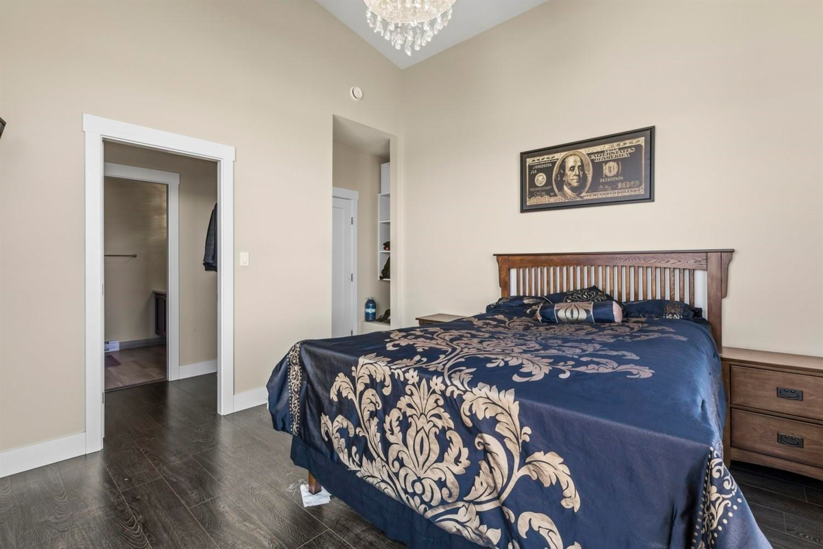 Powder Room Photo of 178 16488 64 Avenue, Surrey, BC