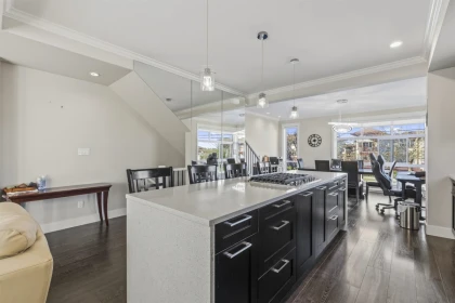 Primary Bathroom Photo of 178 16488 64 Avenue, Surrey, BC