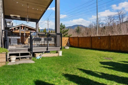 Outdoor Kitchen Photo of 39212 Cardinal Drive, Squamish, BC