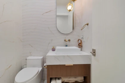 Guest Bathroom Photo of 6296 181a Street, Surrey, BC