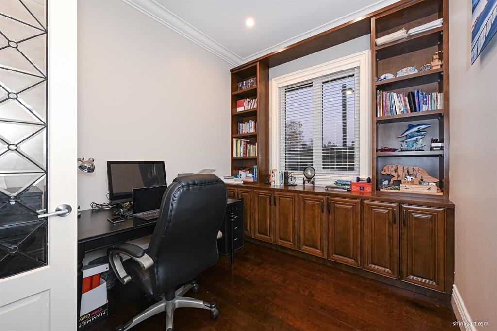 Family Room Photo of 9440 Alberta Road, Richmond, BC