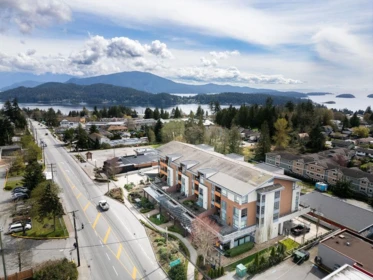 Front Yard Photo of 404 875 Gibsons Way, Gibsons, BC