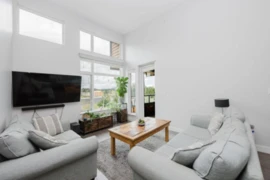 404 875 Gibsons Way, Gibsons, BC