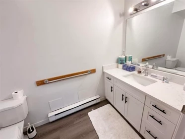 Walk-In Closet Photo of 11515 Commonwealth Crescent, Delta, BC