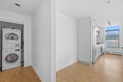 Basement Recreation Room Photo of 1701 108 W Cordova Street, Vancouver, BC