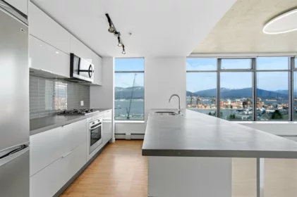 Kitchen Island Photo of 1701 108 W Cordova Street, Vancouver, BC