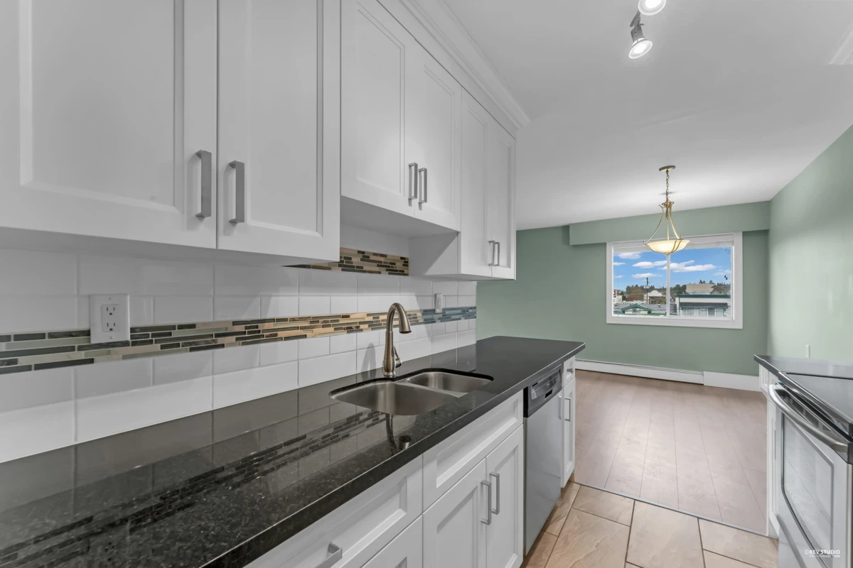 Living Room Photo of 322 17707 57a Avenue, Surrey, BC