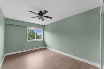 Walk-In Closet Photo of 322 17707 57a Avenue, Surrey, BC