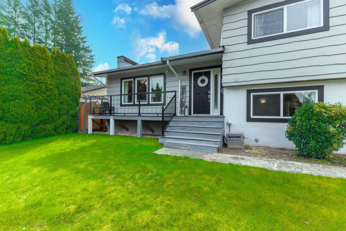 Living Room Photo of 20290 Grade Crescent, Langley, BC