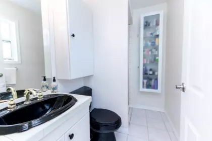 Guest Bathroom Photo of 20290 Grade Crescent, Langley, BC