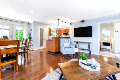 Kitchen Island Photo of 20290 Grade Crescent, Langley, BC