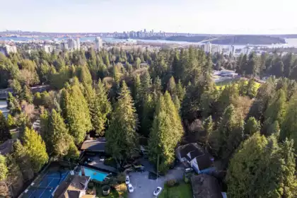Street View Photo of 526 Newdale Place, West Vancouver, BC