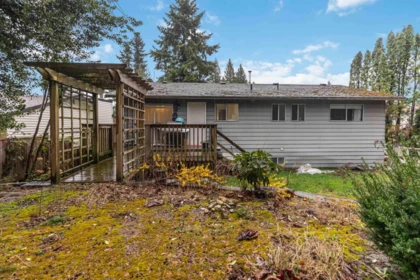 Garden / Landscaping Photo of 3273 Cheam Drive, Abbotsford, BC