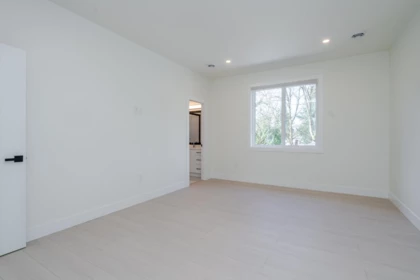 Basement Recreation Room Photo of 102 10063 127b Street, Surrey, BC
