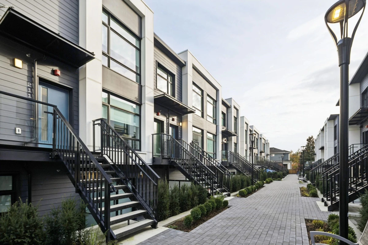 Exterior Rear Photo of 225 1010 W 47th Avenue, Vancouver, BC