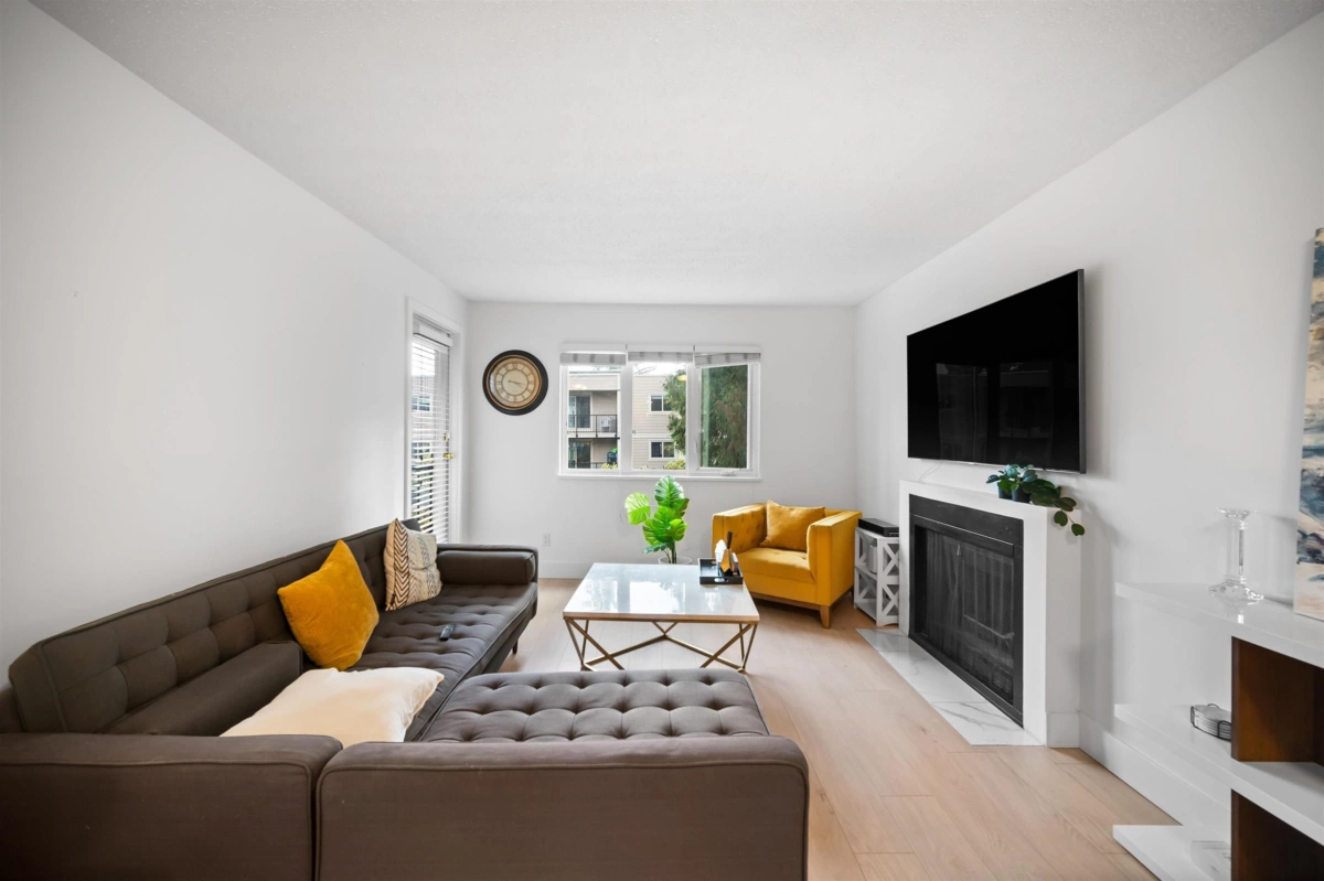 Dining Area Photo of 203 1122 King Albert Avenue, Coquitlam, BC