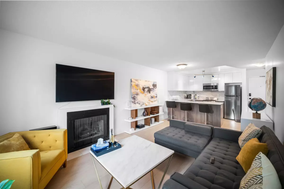 Family Room Photo of 203 1122 King Albert Avenue, Coquitlam, BC
