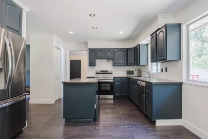 Kitchen Island Photo of 20928 96 Avenue, Langley, BC