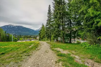 Backyard Photo of 409 4910 Spearhead Place, Whistler, BC