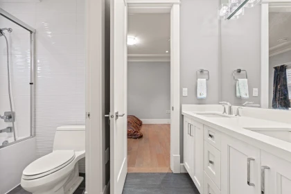 Entry Foyer Photo of 3906 Lockhart Road, Richmond, BC