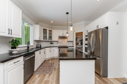 Kitchen Island Photo of 7078 179 Street, Surrey, BC