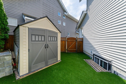 Swimming Pool Photo of 7078 179 Street, Surrey, BC